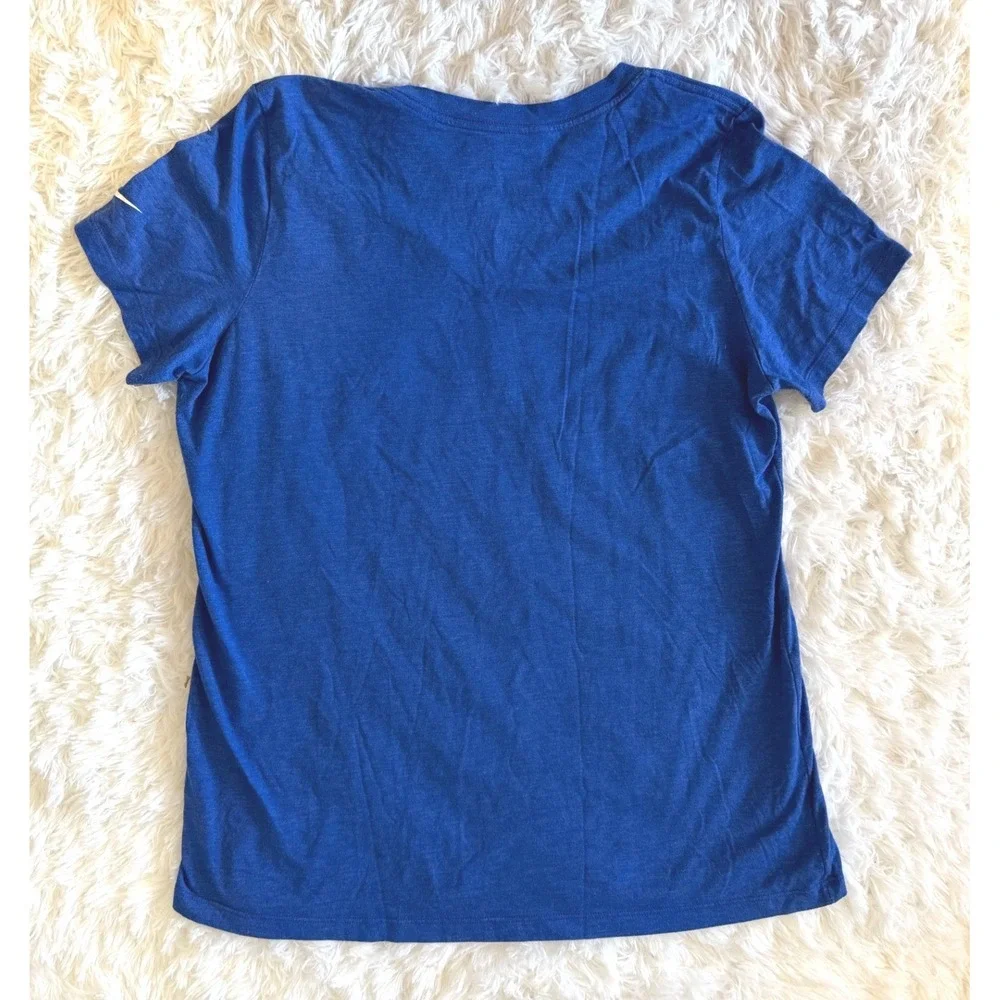 Seattle Seahawks Nike T-Shirt XL Blue NFL V-Neck Athletic Cut Sporty Gameday